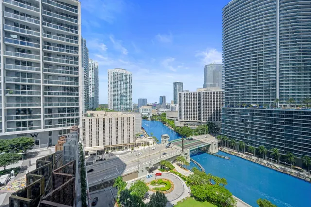 2-bedroom home at 475 Brickell Avenue #1815, Miami