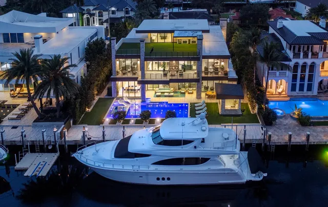 5-bedroom home at 2437 Delmar Place, Fort Lauderdale