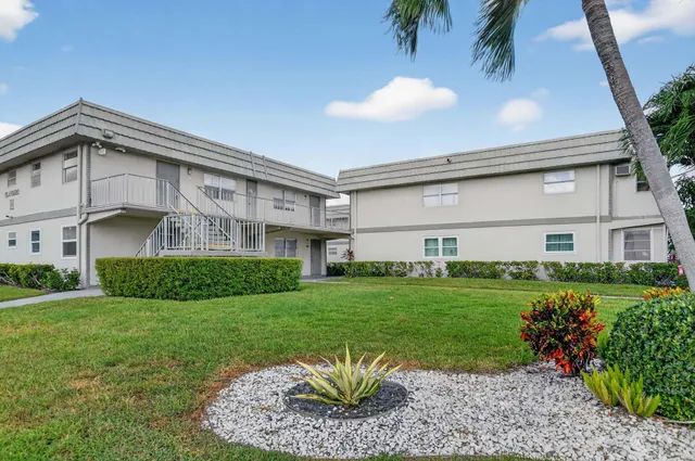 2-bedroom home at 360 Flanders H, Delray Beach
