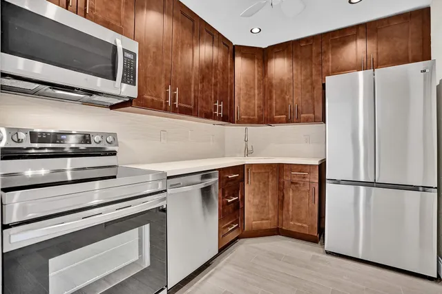 2-bedroom home at 3115 Oakland Shores Drive #E109, Oakland Park
