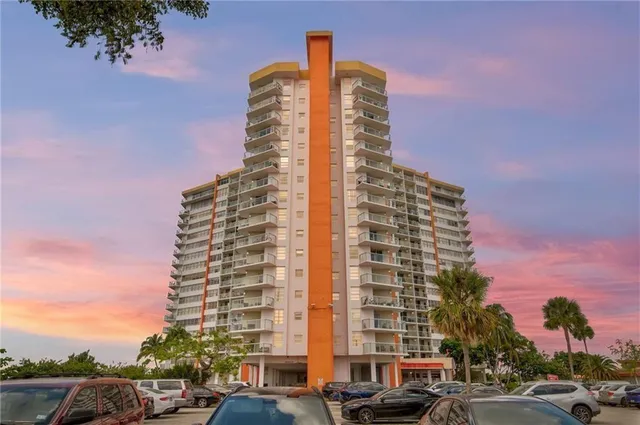 1-bedroom home at 1301 NE Miami Gardens Drive #1721w, Miami