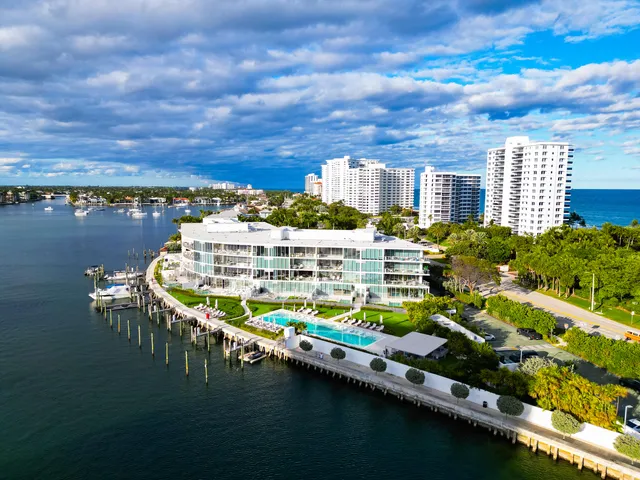 3-bedroom home at 725 S Ocean Boulevard #206, Boca Raton