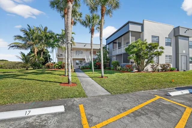 2-bedroom home at 743 Burgundy P, Delray Beach