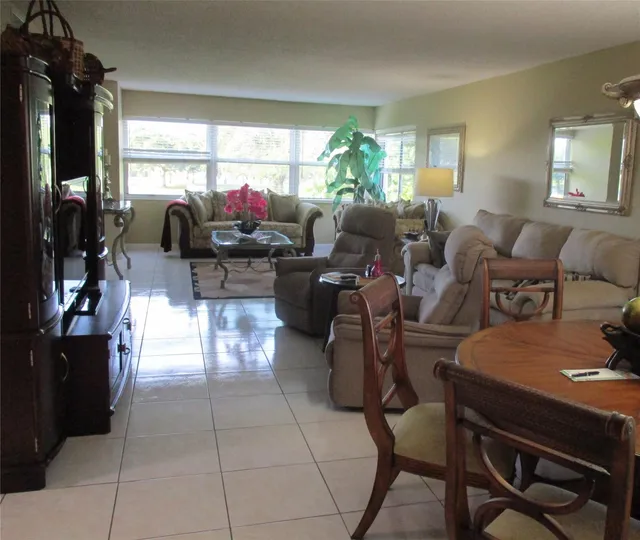 2-bedroom home at 9541 Sunrise Lakes Boulevard #210, Sunrise