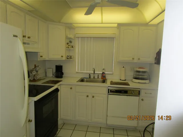 1-bedroom home at 9350 Sunrise Lakes Boulevard #103, Sunrise