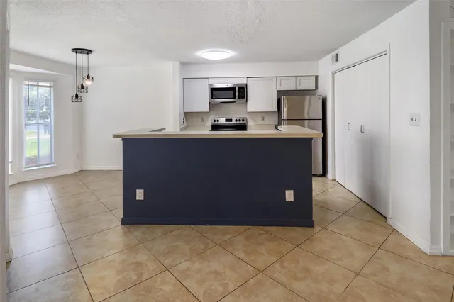 1-bedroom home at 777 Riverside Drive #1516, Coral Springs