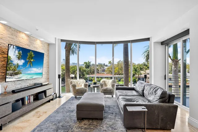 3-bedroom home at 301 Hendricks Isle #6, Fort Lauderdale