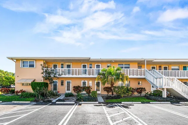 2-bedroom home at 2121 NE 1st Court #202, Boynton Beach