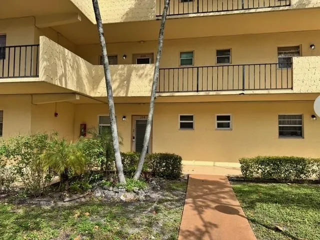 1-bedroom home at 351 Cambridge Road #104, Hollywood