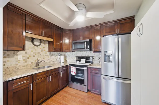 1-bedroom home at 888 Flanders S, Delray Beach
