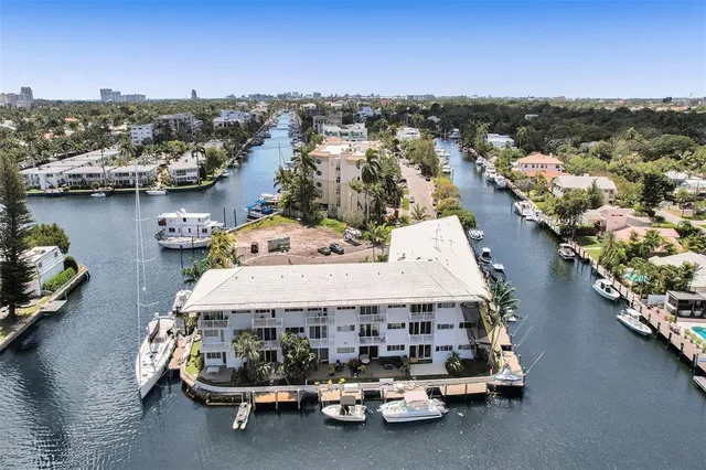 2-bedroom home at 535 Hendricks Isle #209, Fort Lauderdale
