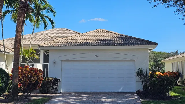 2-bedroom home at 9628 Crescent View Drive N, Boynton Beach
