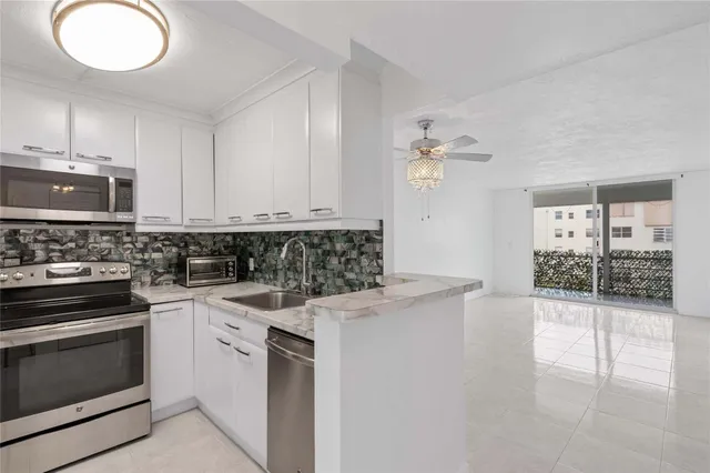 2-bedroom home at 2841 Somerset Drive #311, Lauderdale Lakes