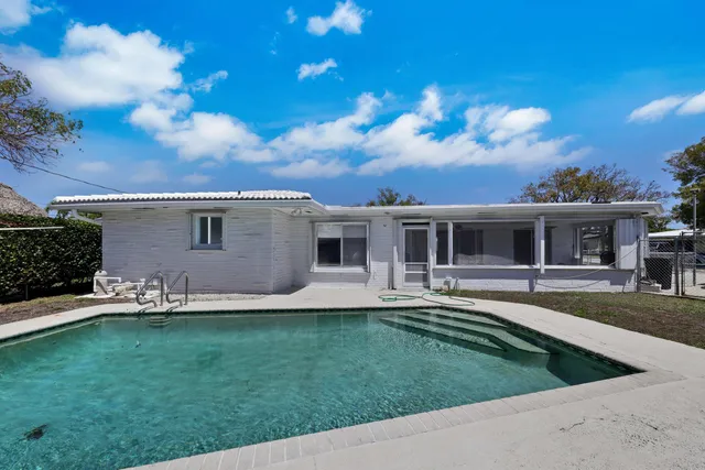 3-bedroom home at 5921 NE 21st Circle #Ne, Fort Lauderdale