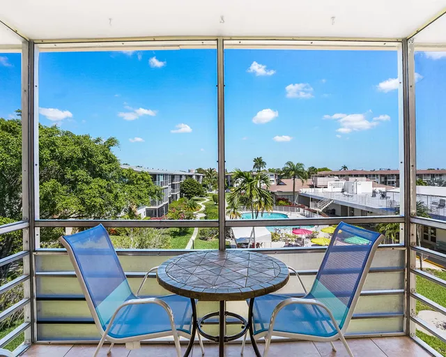 1-bedroom home at 16801 NE 13th Avenue #308, Miami