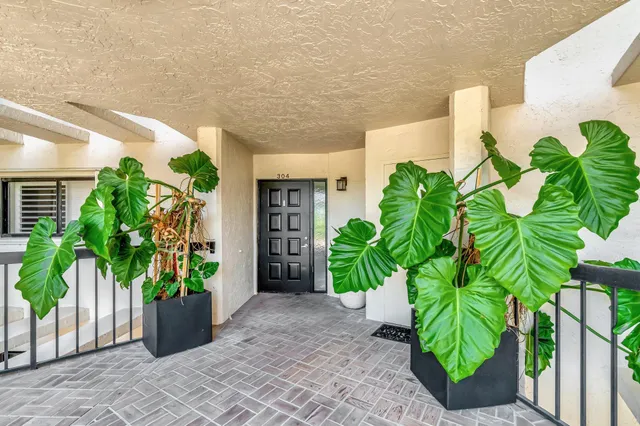 3-bedroom home at 5279 S Fountains Dr S S #304, Lake Worth