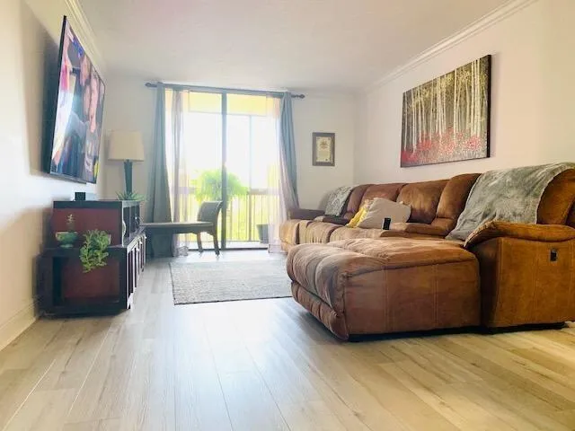 2-bedroom home at 737 SE 1st Way #306, Deerfield Beach