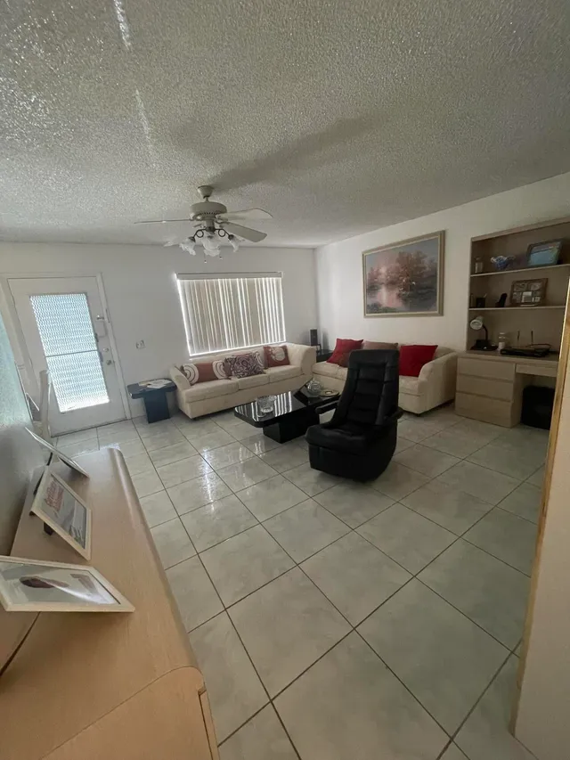 2-bedroom home at 186 Flanders D #186, Delray Beach