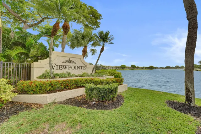2-bedroom home at 5531 Lakeside Drive #202, Margate