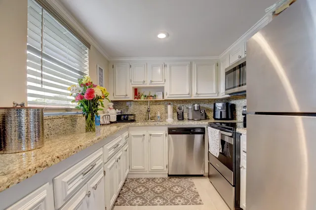 2-bedroom home at 661 Flanders N #661, Delray Beach