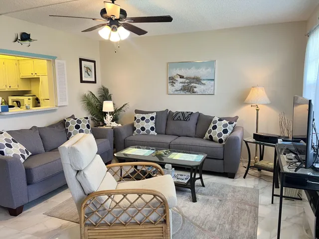1-bedroom home at 3 Islewood A #3, Deerfield Beach