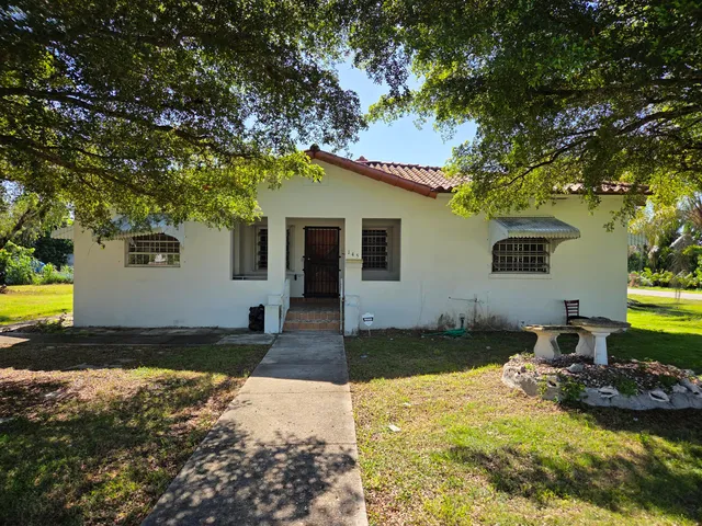 5-bedroom home at 145 SW 3rd Avenue, Florida City