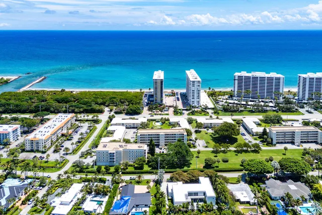 2-bedroom home at 1299 S Ocean Boulevard #R12, Boca Raton
