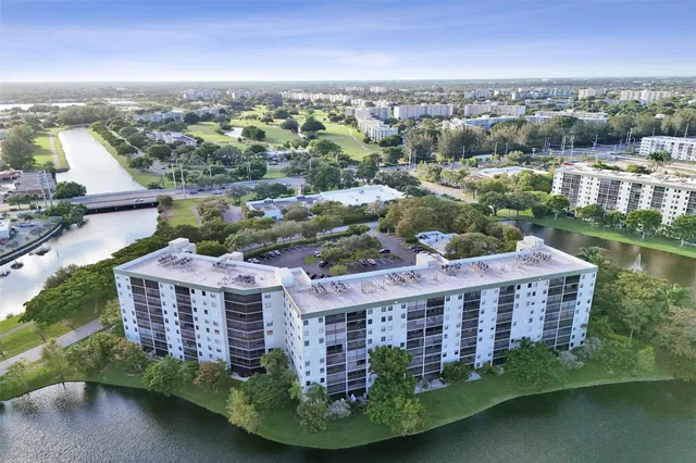 2-bedroom home at 2334 S Cypress Bend Drive #304, Pompano Beach