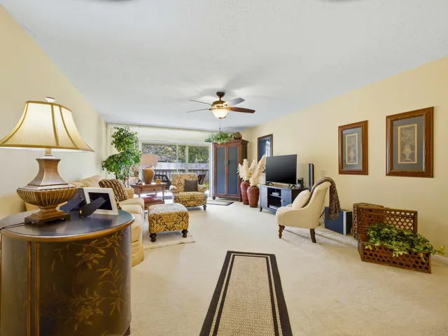 2-bedroom home at 6625 S Oriole Boulevard #2040, Delray Beach