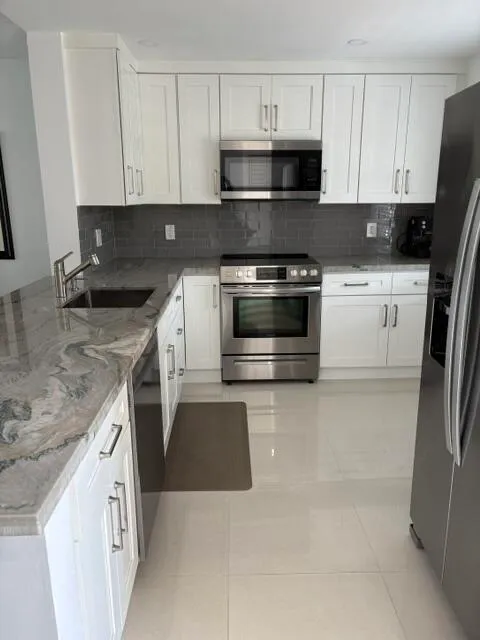 2-bedroom home at 424 SE 10th Street #203, Dania Beach