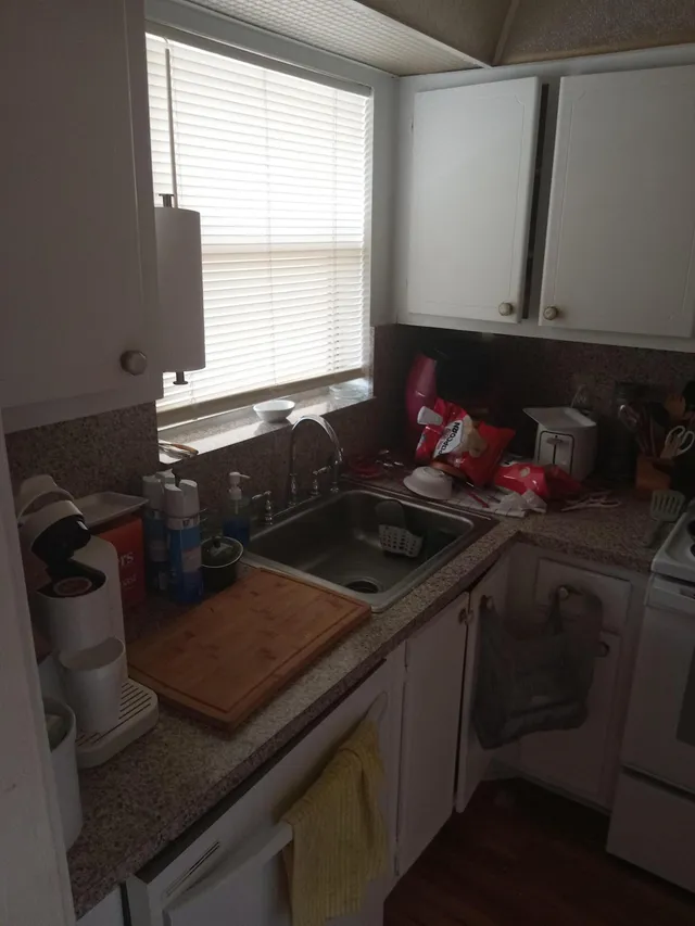 2-bedroom home at 2901 E Sunrise Lakes Drive E #202, Sunrise