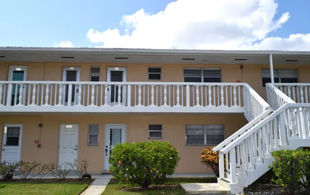 2-bedroom home at 2222 NE 1st Way #204, Boynton Beach