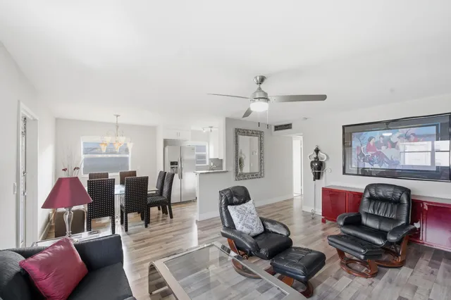 2-bedroom home at 756 Flanders P, Delray Beach