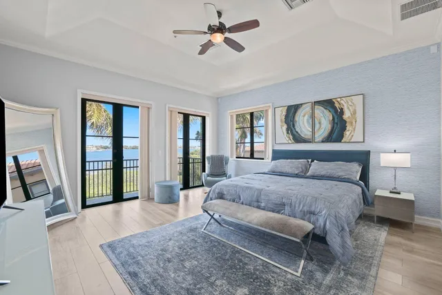 3-bedroom home at 920 Via Villagio, Hypoluxo