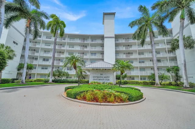 2-bedroom home at 140 NE 28th Avenue #502, Pompano Beach
