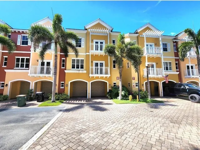 2-bedroom home at 2317 Vintage Drive, Lighthouse Point