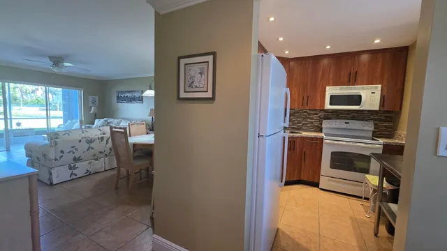 1-bedroom home at 600 NE 2nd Street #108, Dania Beach
