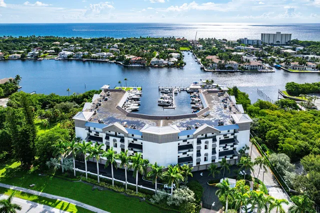 2-bedroom home at 1035 S Federal Highway #211, Delray Beach