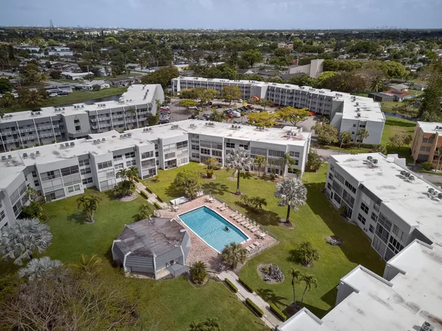 2-bedroom home at 6570 Royal Palm Boulevard #306j, Margate