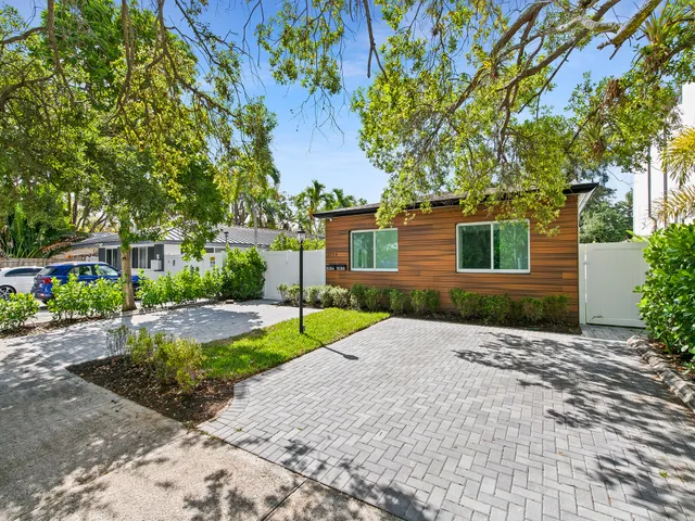 4-bedroom home at 1508 NE 6th Street, Fort Lauderdale