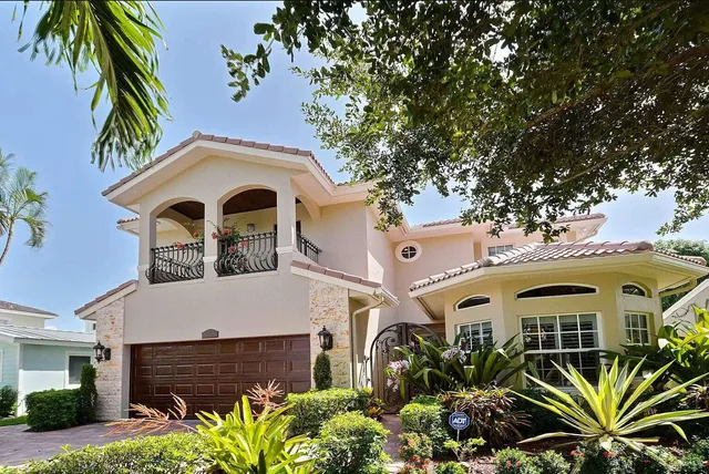 5-bedroom home at 512 NE 12th Avenue, Fort Lauderdale