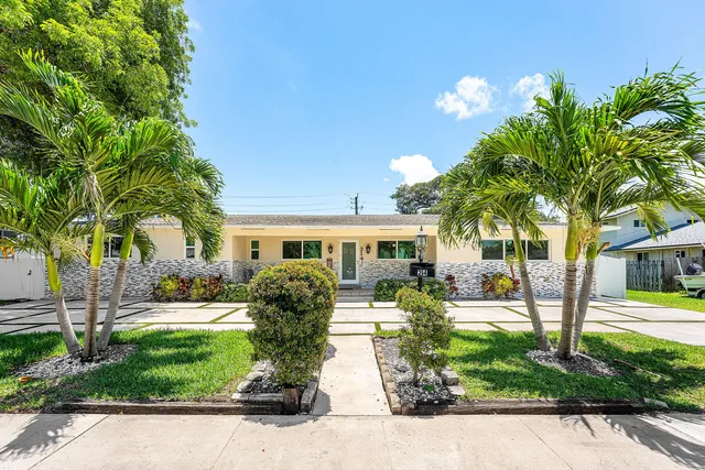 3-bedroom home at 214 SE 5th Street, Dania Beach