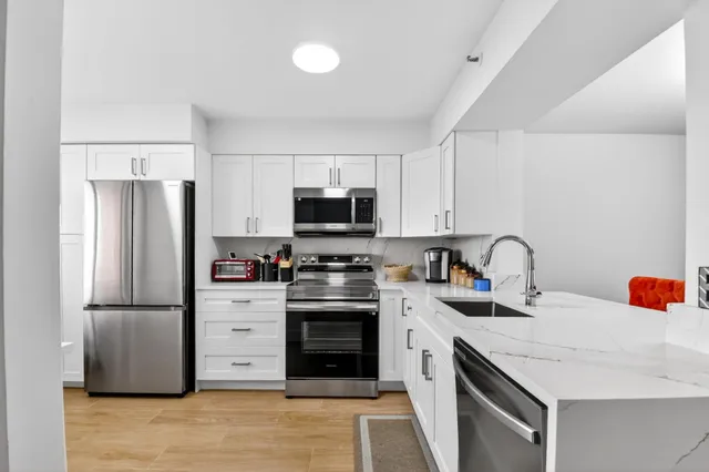 2-bedroom home at 6866 Huntington Lane #602, Delray Beach