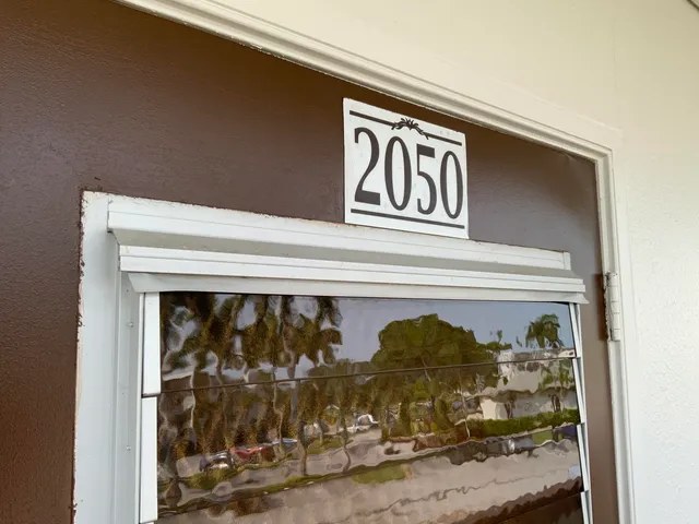 2-bedroom rental at 2050 Hythe C, Boca Raton