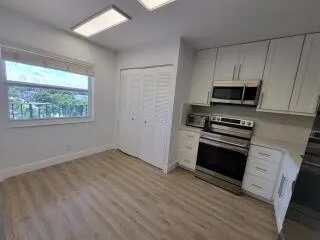 2-bedroom rental at 6650 S Oriole Boulevard #4080, Delray Beach