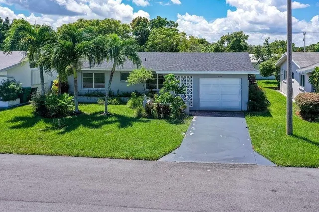 2-bedroom rental at 6708 NW 57th Drive, Tamarac