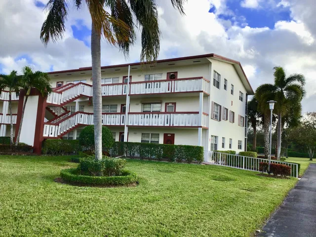 2-bedroom rental at 84 Brighton B, Boca Raton