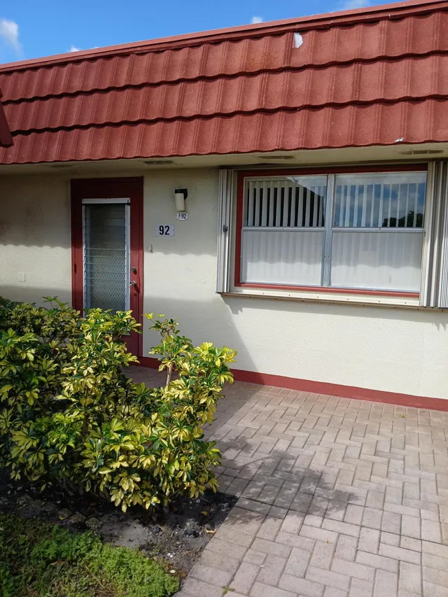 2-bedroom rental at 92 Seville, Delray Beach