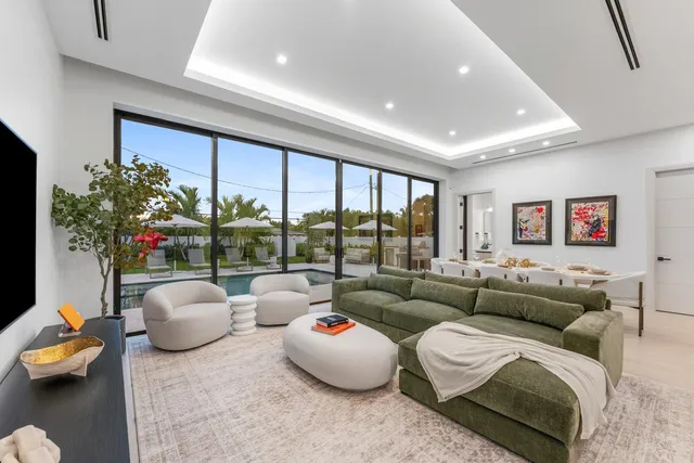4-bedroom rental at 220 S Swinton Avenue, Delray Beach