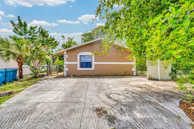 3-bedroom rental at 336 NE 12th Avenue, Boynton Beach